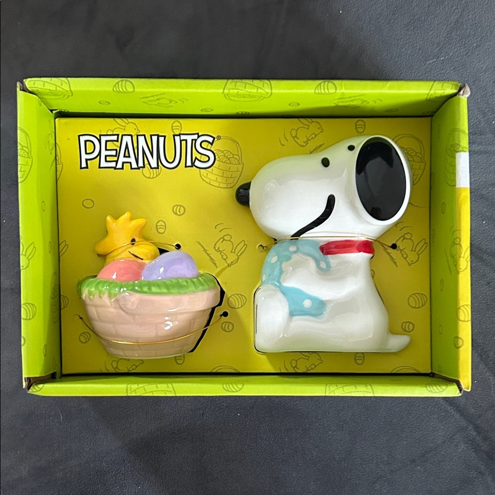 Snoopy Easter Themed Salt and Pepper Shakers